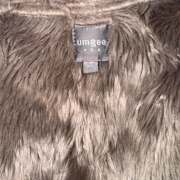 Umgee Brown Faux Fur Vest – Cozy Boho Layering Piece (Small) - Picture 3 of 5